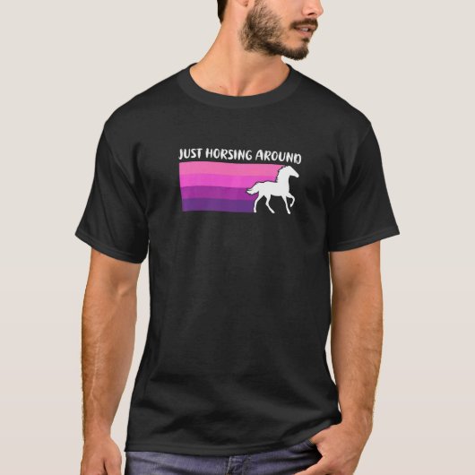 馬 あそび 馬に乗る 馬術 お馬さん Tシャツ (正面)