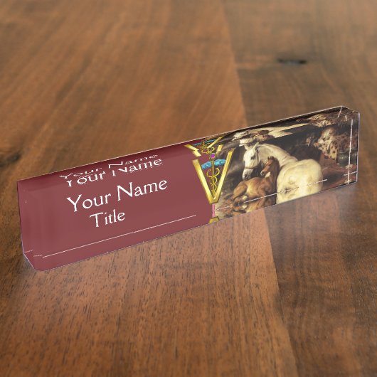 馬、他の動物、ケリュケイオンの獣医の記号 デスクネームプレート (側面)