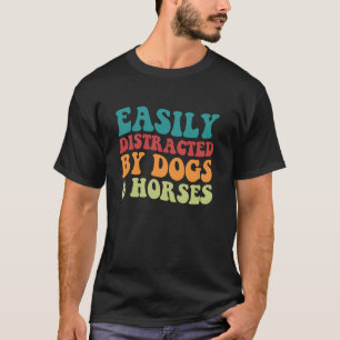 馬+犬に気を取られやすい - 馬に乗る人 & 犬好き D Tシャツ