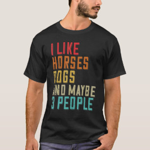 馬+犬+お気に入りの3人+騎手です Tシャツ