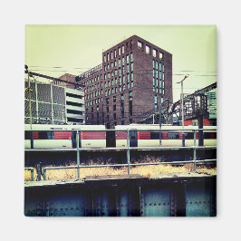 駅で列車を運転する マグネット