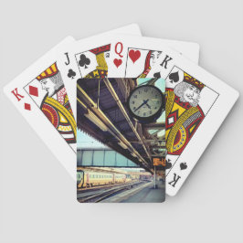 駅で時計 トランプ