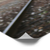 駅に座っている犬 ポスター (角)