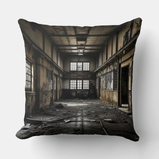 駅の中で クッション (正面)