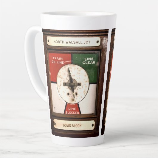 駅 カフェラテマグ (左アングル)