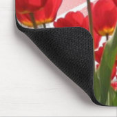 駐車場で楽観的に歩く マウスパッド (コーナー)