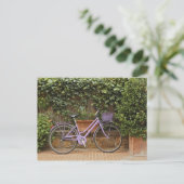 駐輪された自転車、イタリア、トスカーナ地方、ピエンツァ ポストカード (スタンド正面)