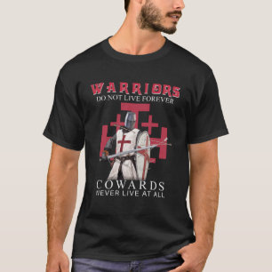 騎士テンプラールのキリスト教戦士は前に住んでいない Tシャツ