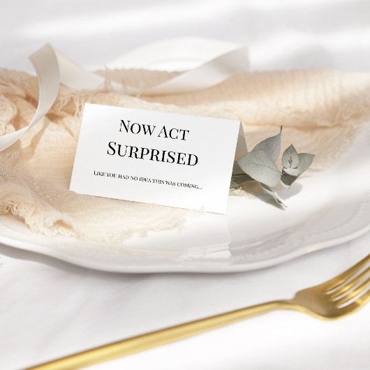 驚いたように行動する面白いメイド・オブ・オーナー（花嫁付き添い人）提案 カード