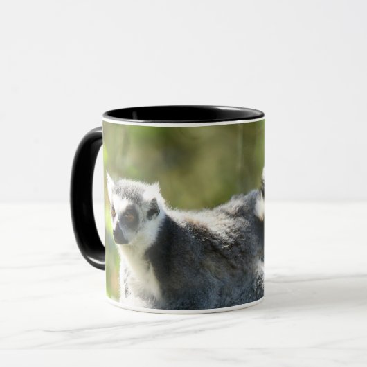 驚おもしろいいたマダガスカルのレムルス マグカップ (正面左)