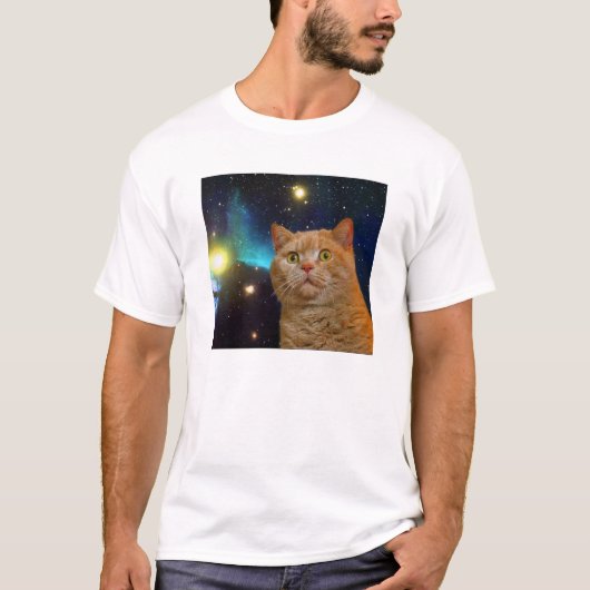 驚かされた宇宙の子猫 Tシャツ (正面)