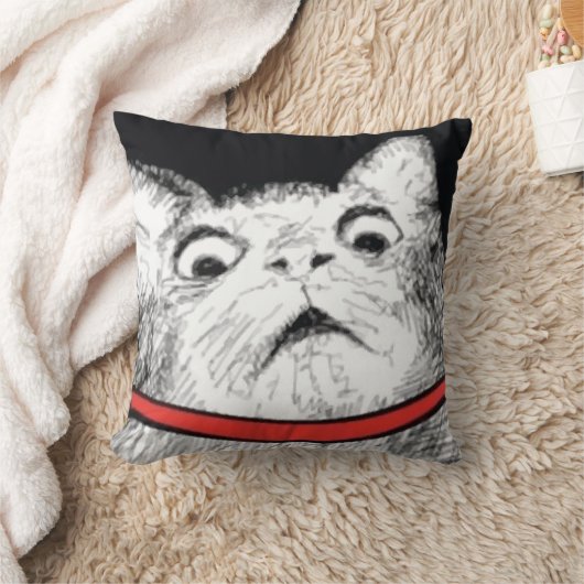 驚かされた猫のあえぎのミーム-枕 クッション (ブランケット)