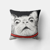 驚かされた猫のあえぎのミーム-枕 クッション (裏面)