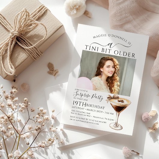 驚きのパーティーA Tiniビット古いMartini 19th 招待状