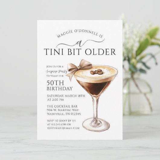 驚きのパーティーA Tiniビット古いMartini 50th 招待状 (スタンド正面)