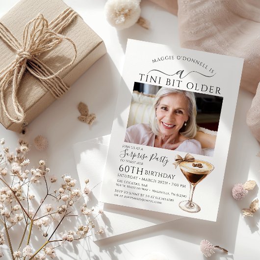 驚きのパーティーA Tiniビット古いMartini 60th 招待状