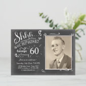 驚きの誕生日の招待Chalkboard 素朴 招待状 (スタンド正面)