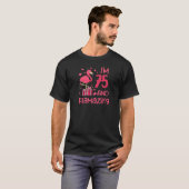 驚くべきフラミンゴ愛する75歳の誕生日75 Tシャツ (正面フル)