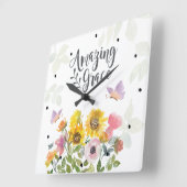 驚くべき優美な花と蝶のクリスチャン スクエア壁時計 (傾斜)