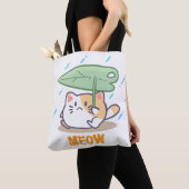 驚くべき雨が降っている猫の鳴き声デザイン トートバッグ (クローズアップ)