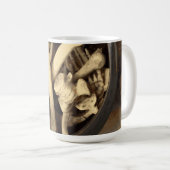 骨のカルドロン。 コーヒーマグカップ (正面右)