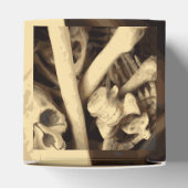 骨のカルドロン。フェイバーボックス フェイバーボックス (上部)