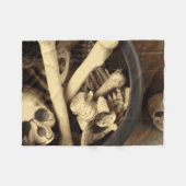 骨のカルドロン。 フリースブランケット (正面(横))