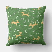 骨の背景を持つ幸運な犬 クッション (裏面)