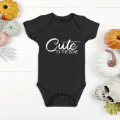 骨までキュートなブラック ベビーボディスーツ