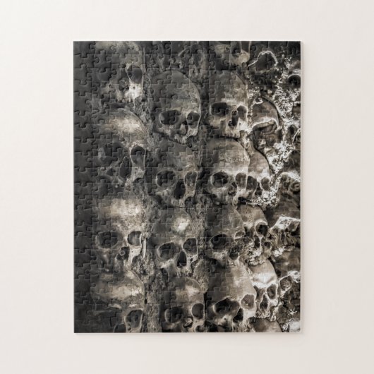 骨チャペルのスカルと骨でいっぱいの壁 ジグソーパズル (縦)