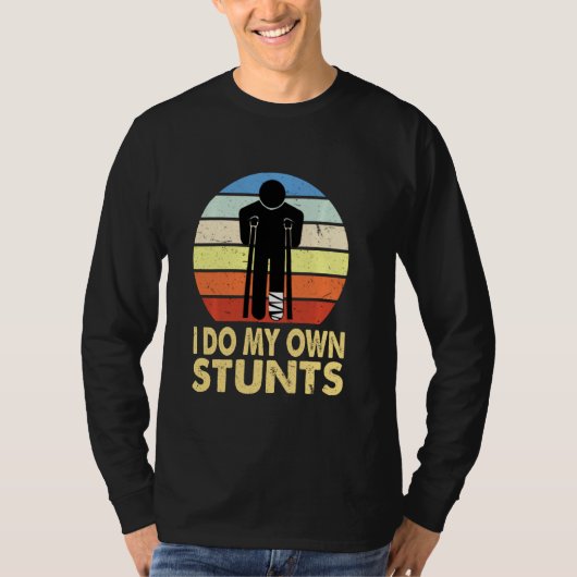 骨折した足の傷害の足首の膝おもしろいはすぐに良くなるG Tシャツ (正面)