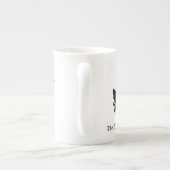 骨灰磁器のウェリントンのマグ ボーンチャイナマグカップ (裏面)