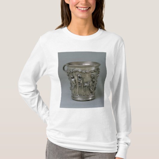 骨組を搭載するゴブレットのエンボス Tシャツ (正面)