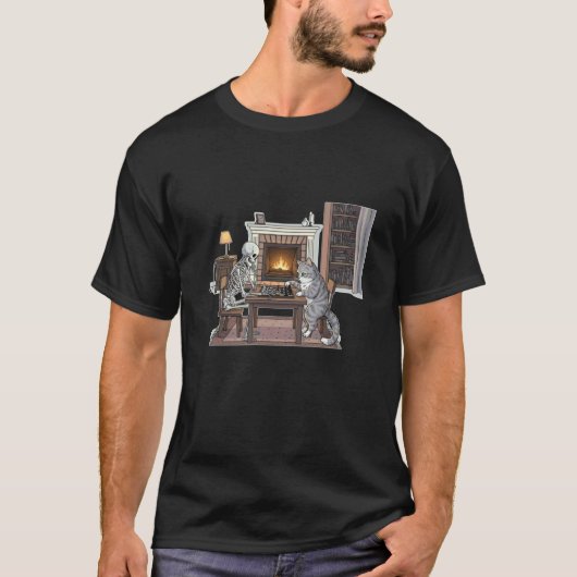 骸骨と猫がチェスで対決 Tシャツ (正面)