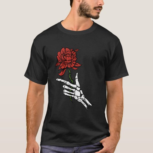骸骨の手に赤いバラ Tシャツ (正面)