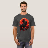 骸骨の馬 人間のスケルトン 馬に乗る 剣を構える男性 Tシャツ (正面フル)
