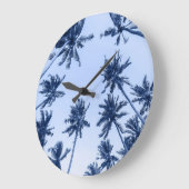 高いヤシの木、青澄んい空。 ラージ壁時計 (傾斜)