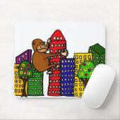 高い建物を抱き締めている巨大なゴリラ マウスパッド (マウス)