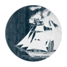 高い船と雲航海の