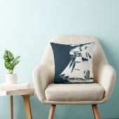 高い船と雲航海の クッション (椅子)