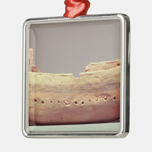 高い船尾機甲板が付いているボートのモデル メタルオーナメント (左)