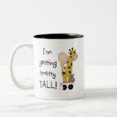 高いTシャツおよびギフトを得ているキリンの女の子 ツートーンマグカップ (左)