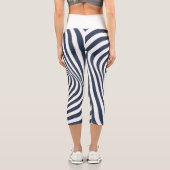 高く腰の高いカプリス – トンネルを通る カプリレギンス (裏面)