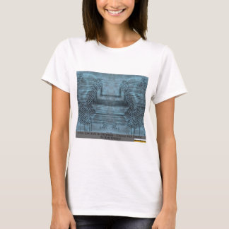 高く、低いおよび中間 Tシャツ