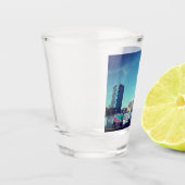 高さブロックの側面図 ショットグラス (左)