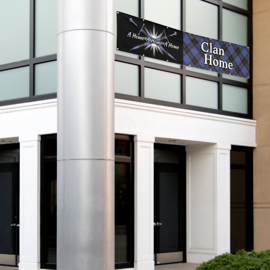 高地のフェスティバルの一族によってはHumeのテントが家へ帰ります 横断幕 (ビルの外側)