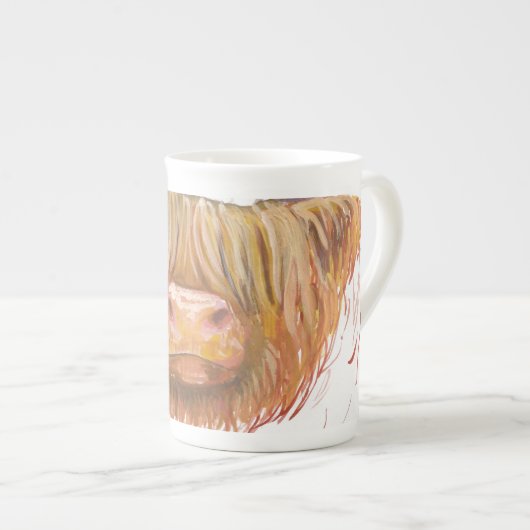 高地牛ズームレンズの鼻の骨灰磁器のマグ ボーンチャイナマグカップ (正面右)