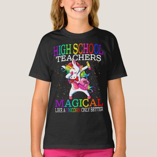 高校の先生はユニコーンのように魔法のような Tシャツ (正面)