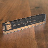 高級エレガントブラックレザー金ゴールドモノグラムの デスクネームプレート (側面)