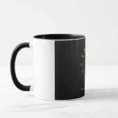 高級感のあるマットブラックとゴールドのローマ数字のコーヒーマグ マグカップ (左)